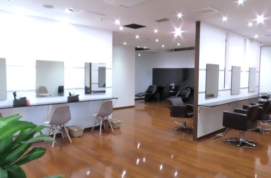 【宇土ピア】≪社会保険完備・駐車場完備≫幅広いお客様から人気のカラー専門店！リーズナブルな価格でオーガニックカラーを提供している「タビアカラー宇土店（タビアカラー ウトテン）」からカラーリスト（美容師）の求人☆☆