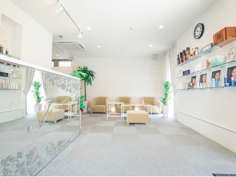 Feaure 佐賀玉屋前店（フィオーレ サガタマヤマエテン）