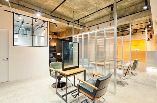 BOTANIUM.An by Rr SALON（ボタニウムドットアン バイ アール サロン）