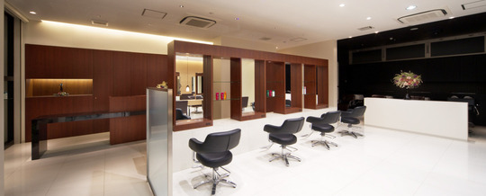 Capelli Bella TERRACE店（カペリ ベラ テラステン）