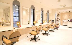 株式会社さくら屋