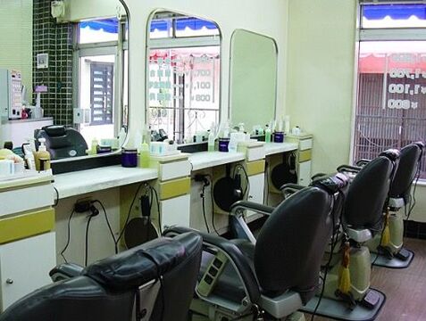 PAPAS 放出店（パパス ハナテンテン）