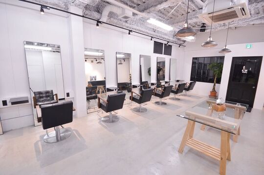 N°3 hair lounge 溝の口店（ナンバースリー ヘアー ラウンジ ミゾノクチテン）