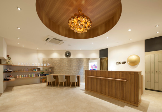 FIX-UP HAIR（フィックスアップ ヘアー）