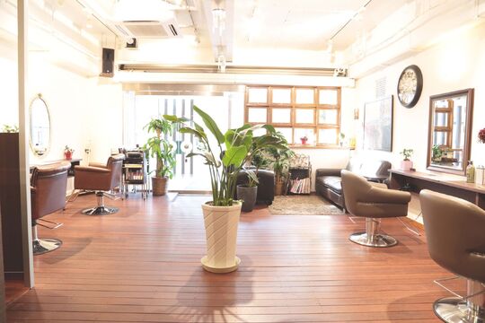 Switch Hair Salon（スイッチ ヘアー サロン）