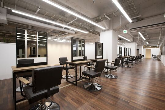 GRAN LUSSO 岡山駅前（グラン ルッソ オカヤマエキマエ）