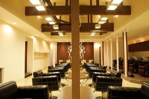 株式会社華の館 絽謳坐