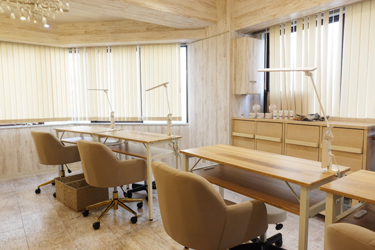 I nails 池袋店（アイ ネイルズ イケブクロテン）