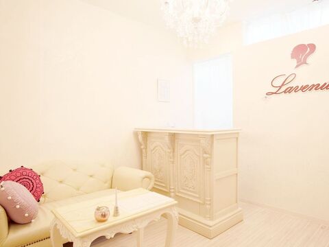 Lavenu 新宿（ラヴィーナ シンジュク）