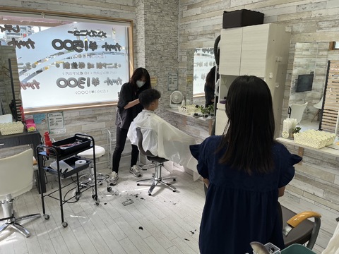 J-cut 昭和町店（ジェイカット ショウワチョウテン）