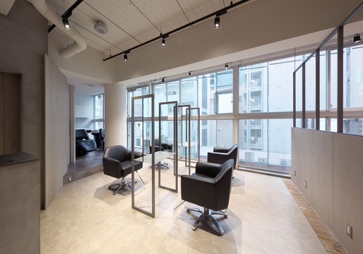 dipty MOILA（ディプティ モイラ）