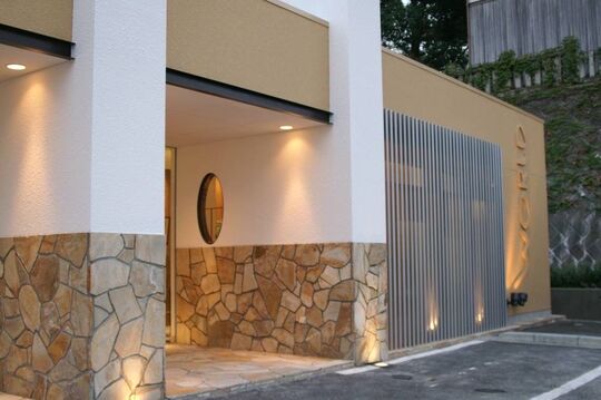 WORLD美容室 社店（ワールドビヨウシツ ヤシロテン）