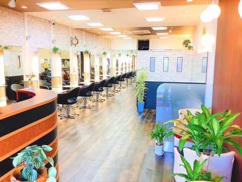 HAIR MAKE UE2 SEED　金剛駅前店（ヘア メイク ウエニ シード コンゴウエキマエテン）