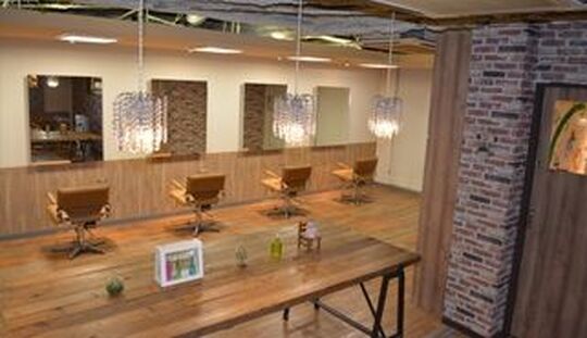 Hair&Make TRUTH 亀有店（ヘアアンドメイク トゥルース カメアリテン）