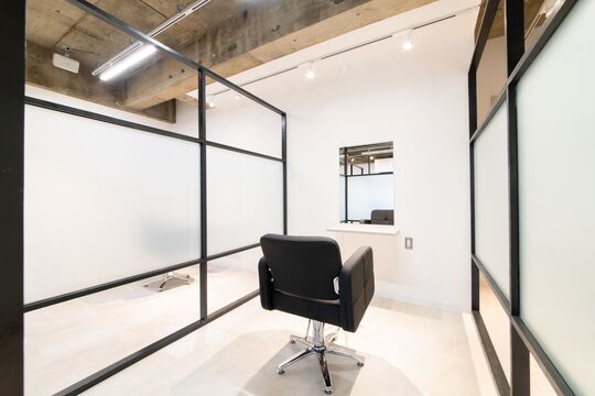 Rr SALON .OKAZAKI（アール サロン オカザキ）