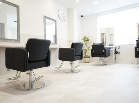 Nerine 北千住駅東口学園通り店（ネリネ キタセンジュエキヒガシグチガクエンドオリテン）