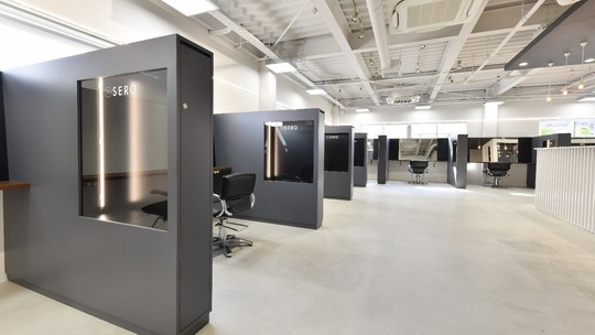 【播磨高岡】≪社会保険完備≫≪土日休みOK≫≪月8,9日休み≫髪質改善やケアカラーが人気！丁寧なカウンセリングを徹底しています！「Hair Salon SERO 東辻井店（ヘアーサロンセロヒガシツジイテン）」からアシスタント（美容師）の求人☆☆