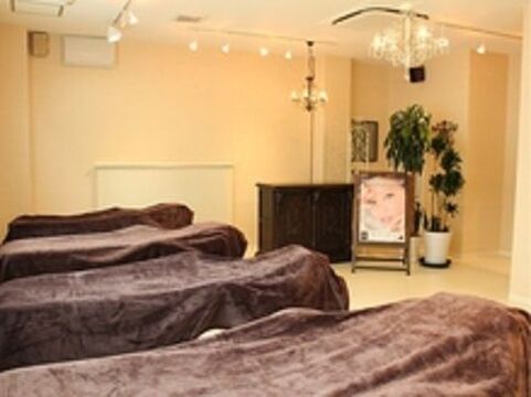 LOVEST 茨木店（ラヴェスト イバラギテン）