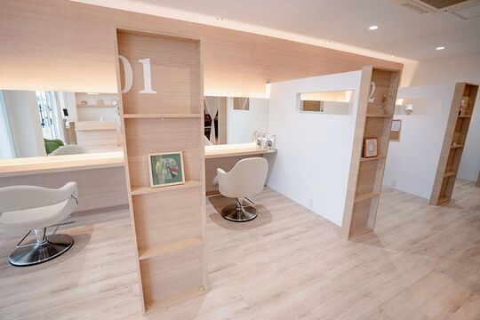 【みらい平】≪産休育休実績あり≫≪社会保険完備≫≪完全週休2日制≫働きやすさ重視！プライベートと両立しながら働けます！「Ray みらい平店（レイミライダイラテン）」からアシスタント（美容師）の求人★☆