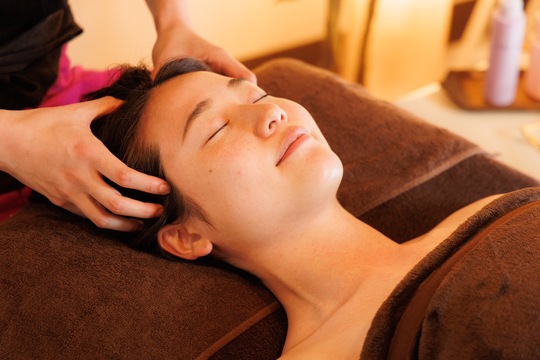 頭蓋骨小顔矯正サロン gracefiore表参道店（ズガイコツコガオキョウセイサロン グレースフィオーレオモテサンドウ）