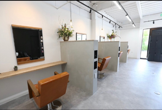 Renata hair Caro（レナータ ヘアー カロ）