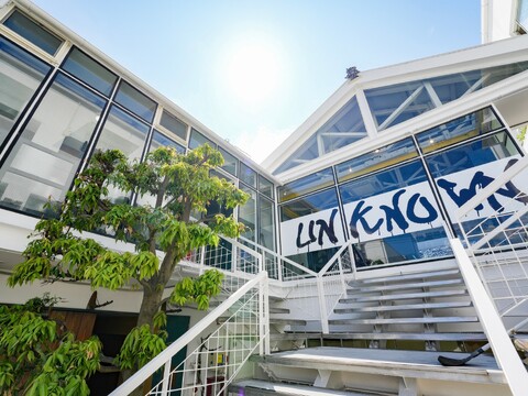 【JR和歌山駅】未経験・通信生・新卒生OK！≪実働8時間・平均20時退勤≫≪社会保険完備≫≪住宅手当あり≫美髪を求める大人女性のための髪質改善が人気のヘアサロン！「Repos（ルポ）」からアシスタント（美容師）の求人☆★☆