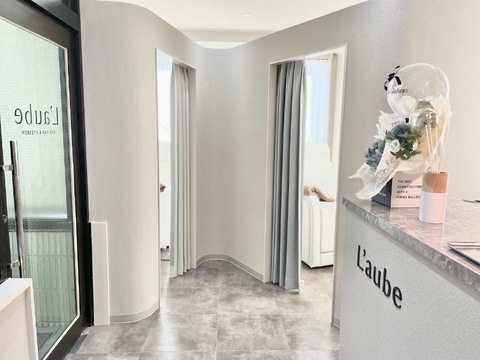 L'aube（ローブ）