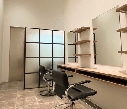 Rr SALON 心斎橋（アール サロン シンサイバシ）