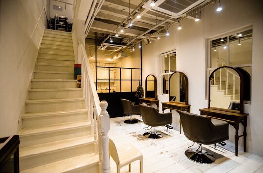 10 by shiomi H（テン バイ シオミ エイチ）