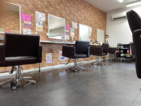 HASUCOLOR 吉塚店（ハスカラー ヨシヅカテン）