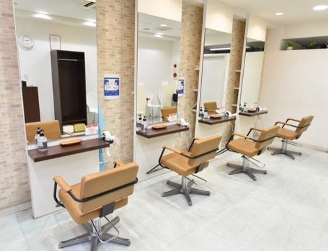 【市川】≪最大月12日休み≫≪土日祝休みOK≫≪住宅手当あり≫長く安心して働けるカット専門店！どんな働き方の希望でも活躍できる環境で、ママさんスタイリストの方も大歓迎です！「カット専門店美容室 story 市川店（カットセンモンテンビヨウシツストーリーイチカワテン）」からスタイリスト（美容師・理容師）の求人☆★