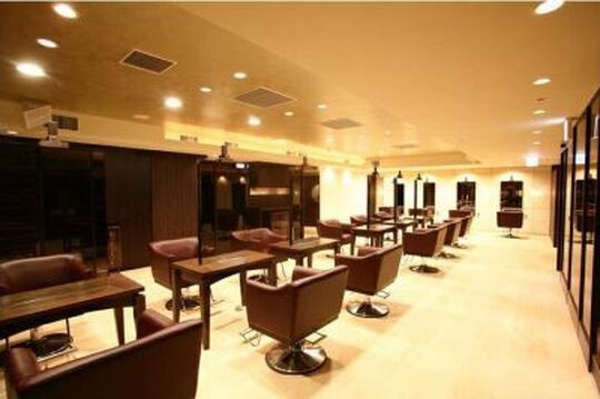 Hair’s Gallery 難波店（ヘアーズ ギャラリー ナンバテン）