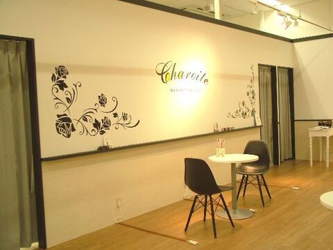 Charoite ゆめタウン学園店（チャロアイト ユメタウンガクエンテン）
