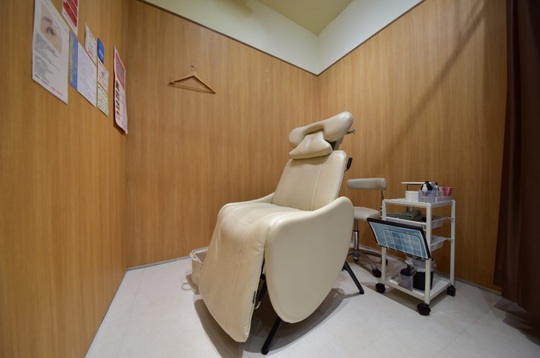 make eye イオン高城店（メイク アイ イオンタカジョウテン）