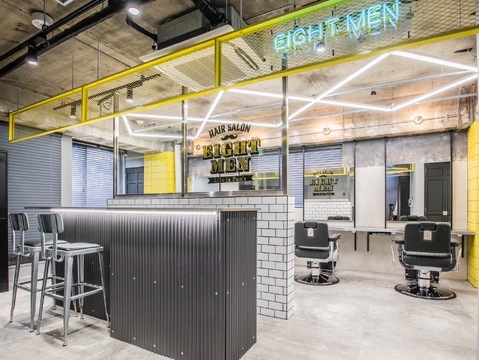 EIGHT MEN 池袋東口店（エイト メン イケブクロヒガシグチテン）