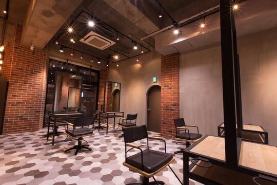 CHAINON 梅田店（シェノン ウメダテン）