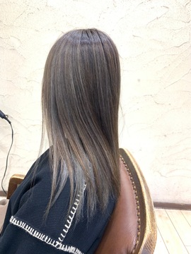 【讃岐塩屋】≪月給21万／社会保険完備／土日休みもOK≫カラーが得意な女性サロン！髪質改善など幅広いメニューで地域のお客様から
人気！長年通ってくれるお客様が多数の人気サロンです「tutti（トゥッティ）」からアシスタント（美容師）の求人☆★☆