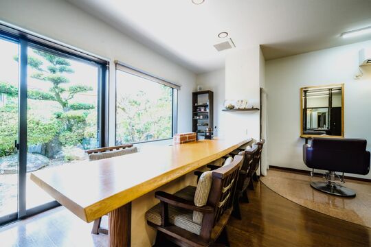 hair healing salon az luxury（ヘアー ヒーリング サロン アズ ラグジュアリー）