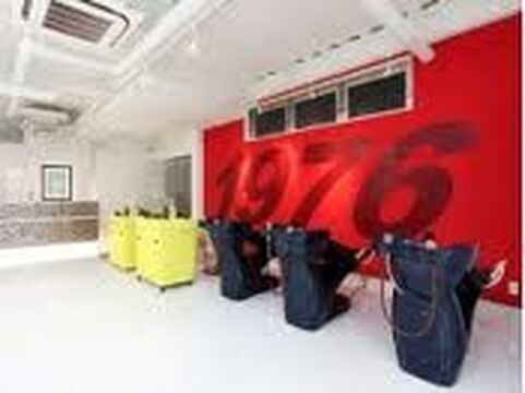 la luna ALEX 神戸北町店（ラ ルーナ アレックス コウベキタマチテン）