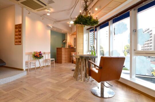 ReA HAIR（レア ヘアー）