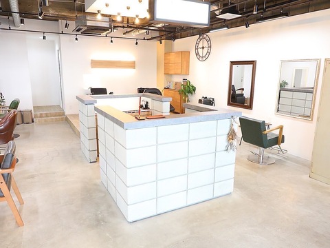 KURAKU 羽根木店（クラク ハネギテン）