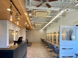 株式会社ハッピーヘアライフホールディングス