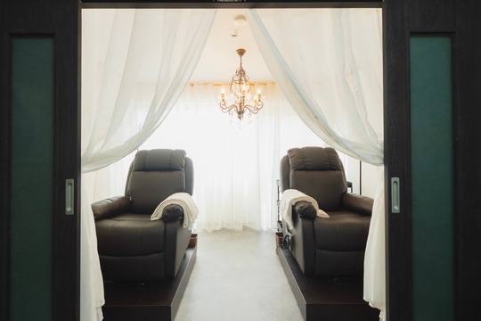 【田彦】≪歩合最大70％・保障サポートあり≫≪土日休みOK≫選べる雇用形態！労働環境の改善に日々取り組んでいます。最新技術や商材、機材は随時導入し、幅広いメニュー展開をしています！ライフスタイルに合わせた勤務が可能な「Bis by Danke ひたちなか田彦店（ビスバイダンケヒタチナカタヒコテン）」からアイリスト（まつげエクステ・まつげパーマ・アイブロウ）の求人☆★