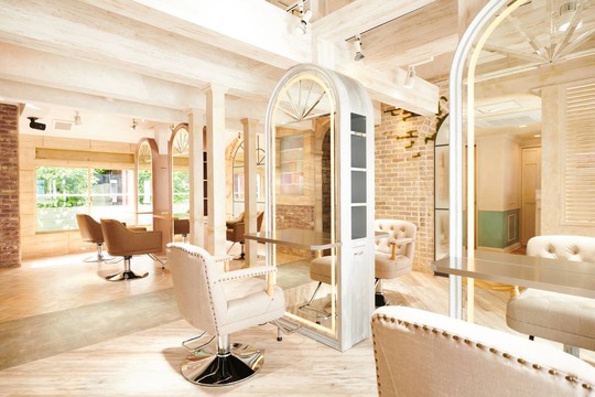 Aman hair-e 吉祥寺東口店（アマンヘアー イースト キチジョウジヒガシグチテン）