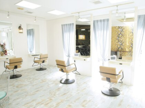 Gumi Gumi byIfh（グミ グミ バイイフ）