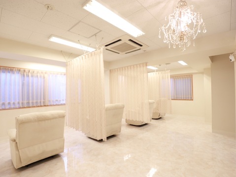 Bunny eye's NEW OTANI HAKATA（バニー アイズ ニュー オータニ ハカタ）