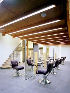 TOP BEAUTY 今津店（トップ ビューティー イマヅテン）