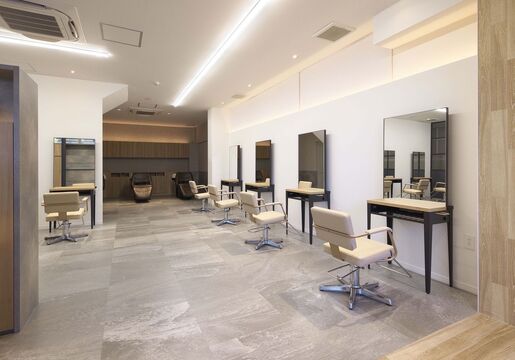 TOP BEAUTY 北山店（トップ ビューティー キタヤマテン）