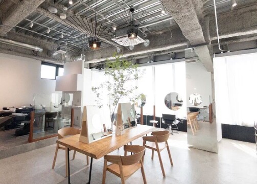 City / louwe 立川（シティー バイ ローウェ タチカワ）