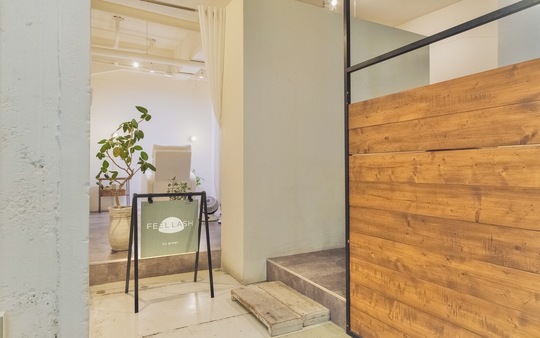 【玉造】未経験OK！≪実働8時間≫≪完全週休2日制・有給休暇100％消化≫≪社会保険完備≫出店予定あり！LEDマツエクが人気のナチュラル系アイラッシュサロン！「FEELLASH by green（フィールラッシュバイグリーン）」からアイリスト（まつげエクステ・まつげパーマ・アイブロウ）の求人☆☆